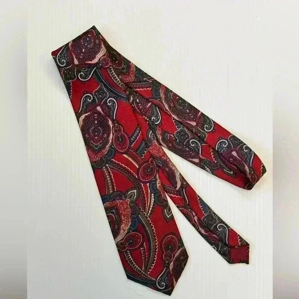 Vintage John Weitz necktie